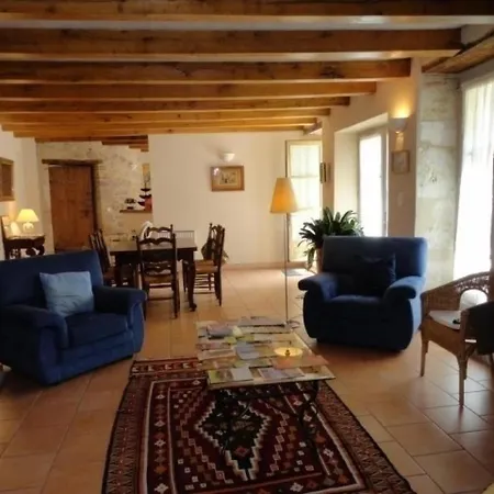 House Les Mirepoises